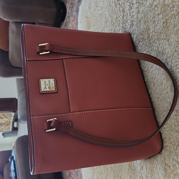 Beautiful Dooney & Bourke Chestnut  Pebbled Leather Lexington Shopper Tote 🤎🎁 - Picture 6 of 17